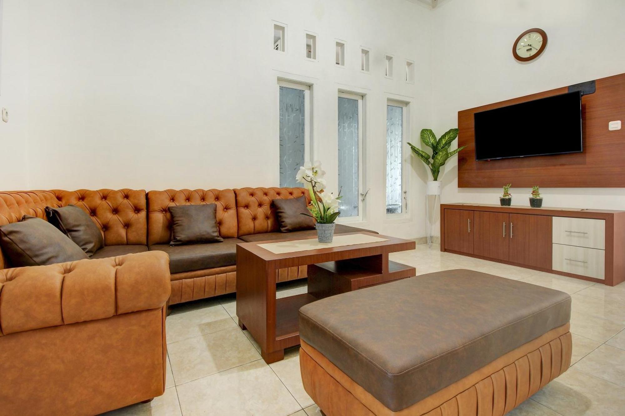 Oyo Life 3415 Penginapan Wimane ปาเลมบัง ภายนอก รูปภาพ